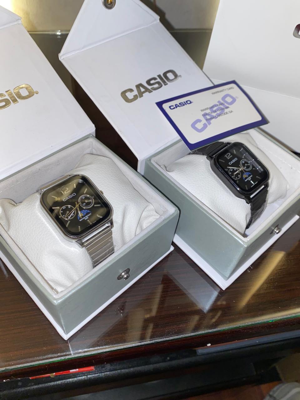 Couple Casio Box